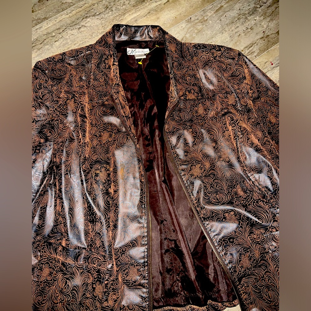Beautiful brown leather look jacket